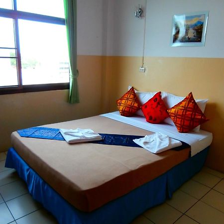Seabreeze Mansion Otel Phuket Dış mekan fotoğraf