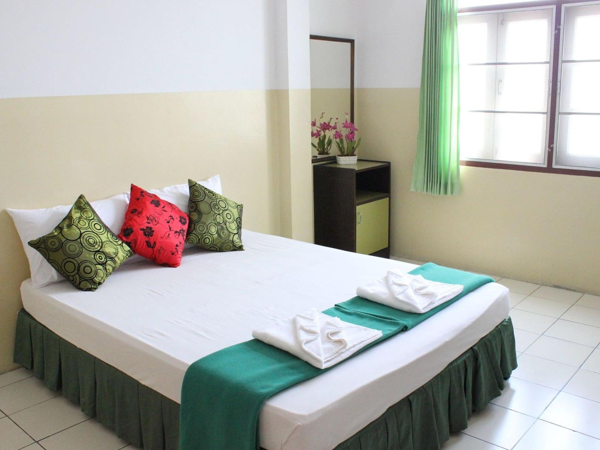 Seabreeze Mansion Otel Phuket Dış mekan fotoğraf