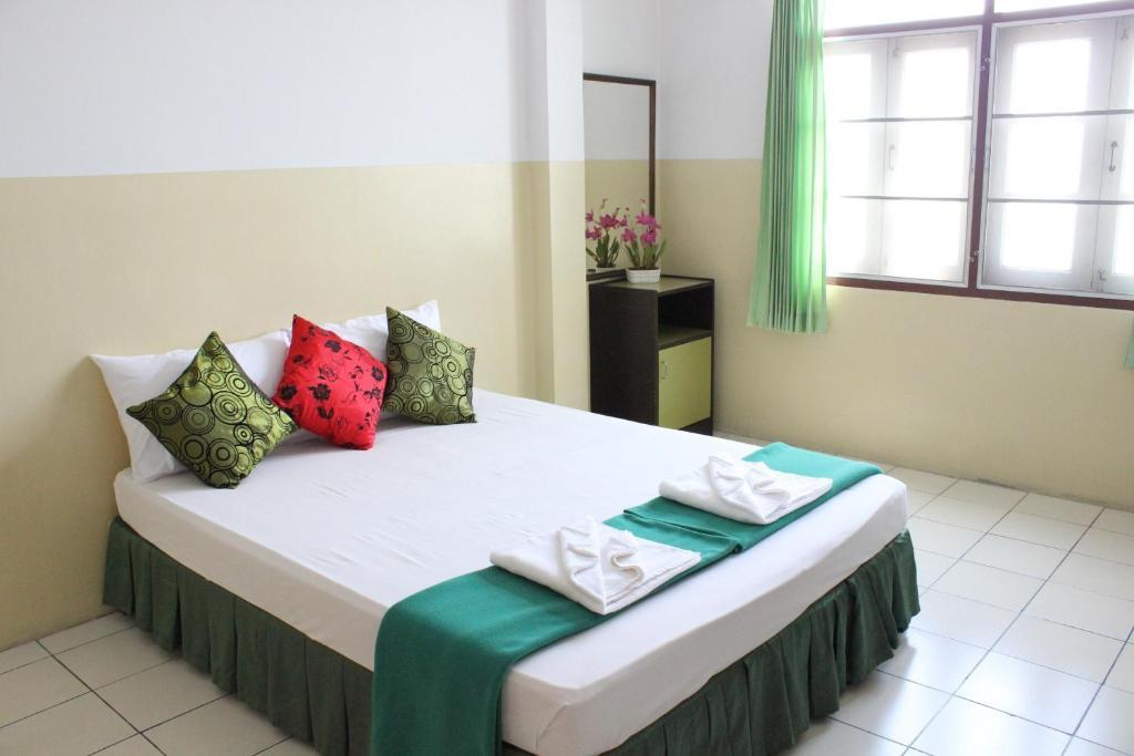 Seabreeze Mansion Otel Phuket Oda fotoğraf